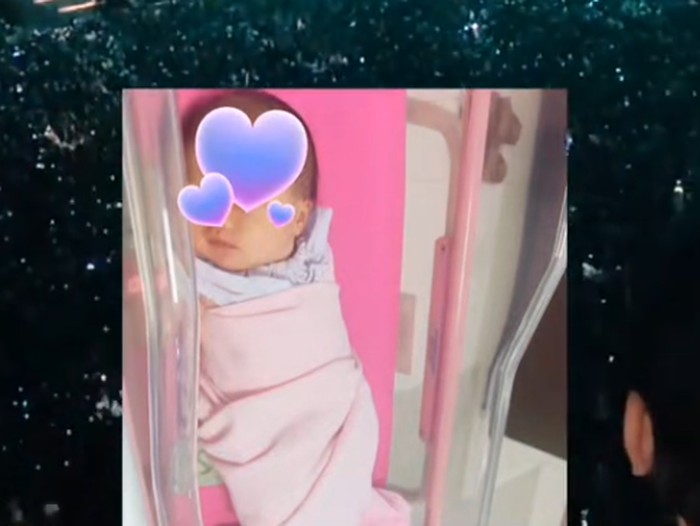 Wanita ini curhat pecah ketuban saat menyaksikan konser Maroon 5, mendadak viral di media sosial.