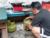 Warga Kota Batu Sambat Sulit Cari Elpiji 3 Kg Sejak Pengecer Ditiadakan
