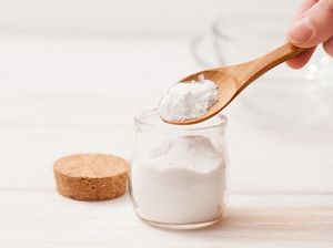 6 Benda yang Sebaiknya Jangan Dibersihkan Pakai Soda Kue, Bisa Rusak!