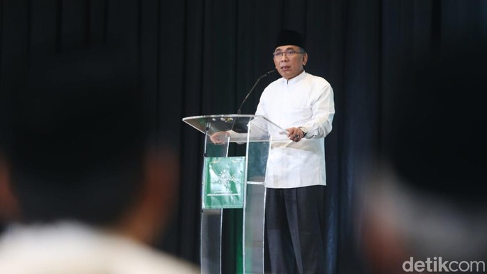 Ketum PBNU Yahya Cholil Staquf atau Gus Yahya membuka Sarasehan Ulama NU di Hotel Sultan, Jakarta, Selasa (4/2/2025). Sarasehan ini bertema Asta Cita dalam Perspektif Ulama NU.