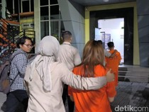 7 Fakta Ichlas dan Selebgram Selingkuhannya Jadi Tersangka Pornografi