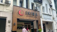 Steak ala Jepang yang viral di Bintaro ini adalah Ikira Steak. Restorannya berlokasi di Ruko Sentra Menteng, Jalan Samratulangi No. 6, Pondok Jaya, Bintaro. Foto: detikFood/Yenny Mustika Sari