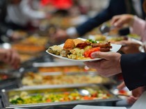 Duh! 250 Orang Keracunan Usai Lahap Makanan Kondangan