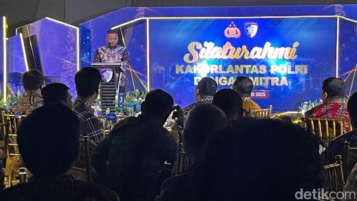 Korps Lalu Lintas (Korlantas) Polri menggelar upacara pisah sambut jabatan kakorlantas, dari Irjen Aan Suhanan kepada Brigjen Agus Suryonugroho. (Rumondang N/detikcom)