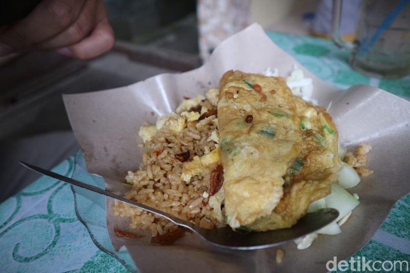 Nasi goreng Bu Las, yang viral karena harganya hanya Rp 4 ribu di Pati, Selasa (4/2/2025).