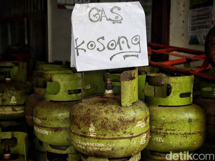 LPG 3 Kg Mulai Langka di Sunter Agung