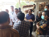 Mendag Kunjungi Peternak di Blitar, Pastikan Stok Telur Aman Jelang Ramadan