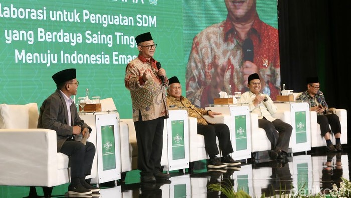 Mendikdasmen Abdul Muti dalam acara Sarasehan Ulama di The Sultan Hotel & Residence Jakarta , Selasa (4/2/2025).