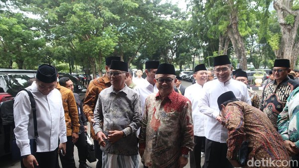 Ulama-Menteri Hadiri Sarasehan Ulama Diskusi Asta Cita Prabowo-Gibran