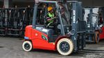 Mengintip Cuan Bisnis Sewa Forklift Listrik di Cikarang