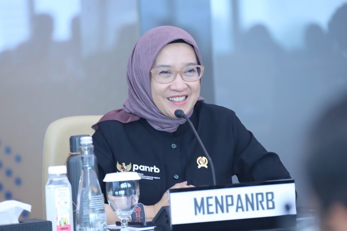 MenPAN-RB Rini Widyantini