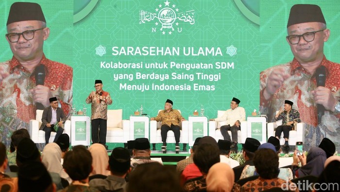 Menteri hingga Ulama Kupas Tuntas Asta Cita Prabowo-Gibran Menteri dan ulama duduk bersama mengupas Asta Cita pemerintahan Prabowo-Gibran. Mereka berbagi perspektif menguatkan visi misi kebangsaan dalam Sarasehan Ulama.