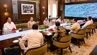 Pertemuan tersebut membahas strategi pemerintah dalam mengamankan produksi beras nasional yang meningkat tajam serta memastikan stabilitas harga menjelang Ramadan.