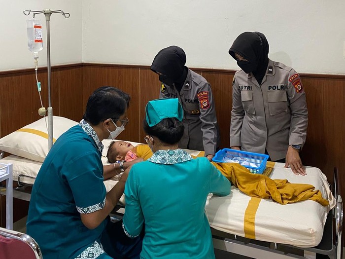 Ningsih, balita penderita tumor dirawat di RS Bhayangkara Polda DIY