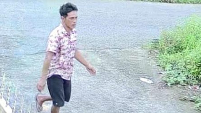 Pelaku terekam CCTV saat curi HP di rumah warga