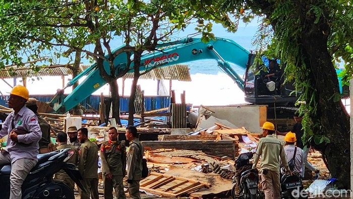 Pembongkaran Pasar Monyet Sukabumi