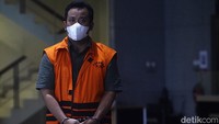 KPK kembali memeriksa Ketua Gabungan Pelaksana Konstruksi Nasional Indonesia (Gapensi) Kota Semarang tersebut untuk mendalami kasus dugaan tindak pidana korupsi bersama-sama dengan tersangka Hevearita Gunaryanti Rahayu dan Alwin Basri.  