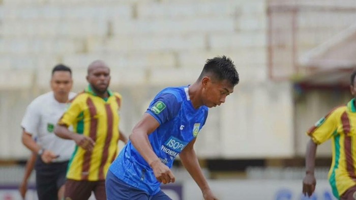 Persewar vs Gresik United