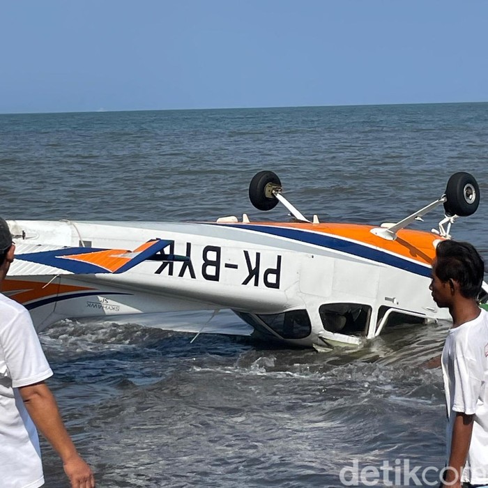 Pesawat jatuh di Banyuwangi