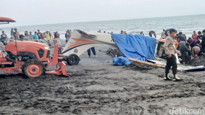 Pesawat jatuh di Banyuwangi