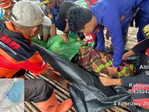 Banjir Bandang Terjang Sumbawa, Lansia Tewas Terseret Arus