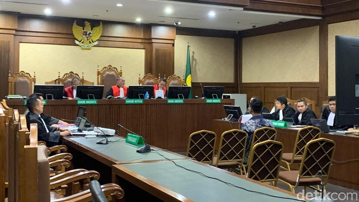 SIdang kasus vonis bebas Ronald Tannur terkait pembunuhan Dini Sera