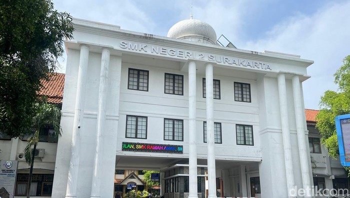 Suasana di SMKN 2 Solo, Selasa (4/2/2025).