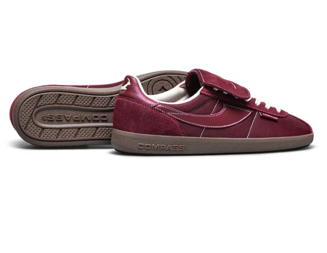 sneakers suede