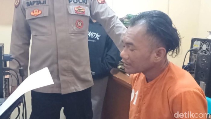 Tampang Aji begal mabuk yang dihajar ibu hamil.