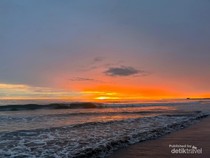 Sunset Cantik Ini Milik Pantai Indah Sibintang di Tapanuli Tengah