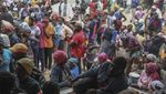 Warga Haiti Korban Geng Kriminal Antre Makan