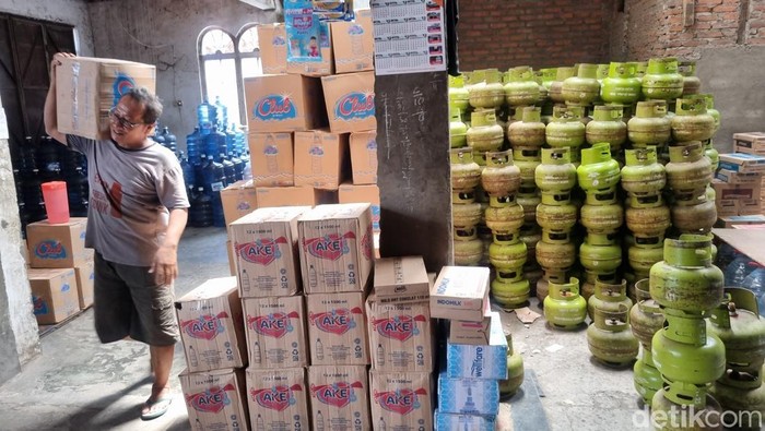 Warga kesulitan menari gas melon 3 kg dan dapat di pangkalan.