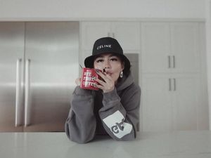 Agnez Mo Menang Kasasi, Tak Perlu Bayar Rp 1,5 M ke Ari Bias