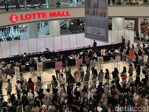Video Hari Ketiga Penukaran Tiket Konser SEVENTEEN: Makin Kondusif
