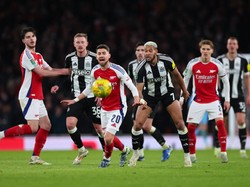 Dikalahkan Newcastle, Arsenal Disindir Dapat Tropi Bantai Man City 5-1
