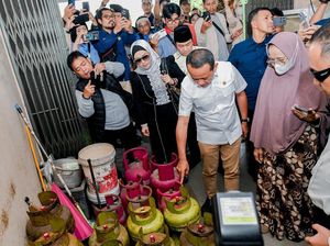 Bahlil Sidak Pangkalan Gas 3 Kg di Pekanbaru, Cek Ketersediaan Stok-Harga Jual