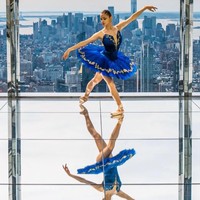 Victoria memulai karirnya di dunia balet dengan menempuh pendidikan di sekolah nasional Opéra de Paris dan Conservatoire National de Musique et de Danse de Paris. Setelah lulus, ia bergabung dengan berbagai perusahaan balet ternama, termasuk Opéra de Bordeaux, Royal Ballet of Flanders, Les Ballets de Monte-Carlo, Opéra de Madrid, dan akhirnya Opéra de Kiev. (Foto: Instagram/@victoriadauberville)