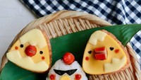 Kalau ini kreasi nasi kepal yang menyerupai Angry Bird. Pelengkapnya berupa sosis, keju, sampai telur. Foto: Tomoko Shibata/Bored Panda