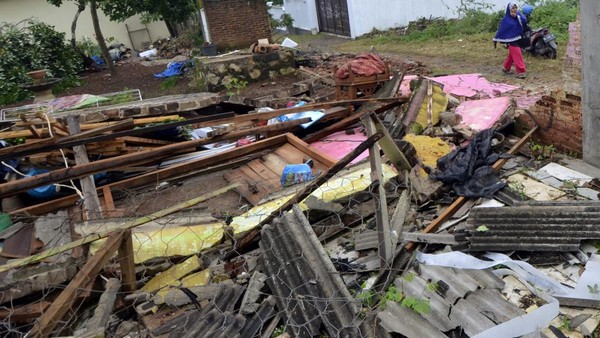 30 Rumah di Bandar Lampung Rusak Diterjang Angin Puting Beliung