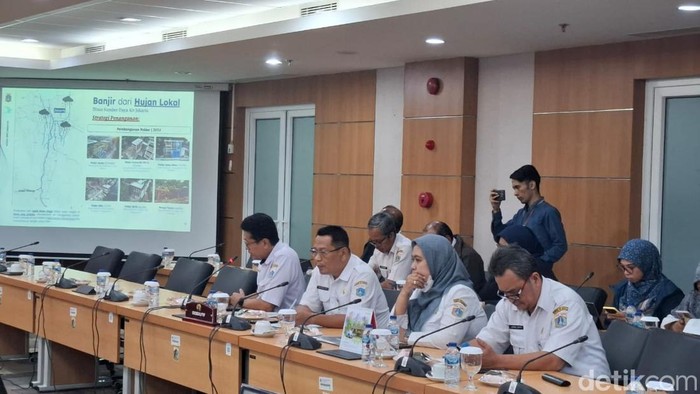 Dinas SDA rapat bersama di DPRD DKI Jakarta.(Brigitta/detikcom)