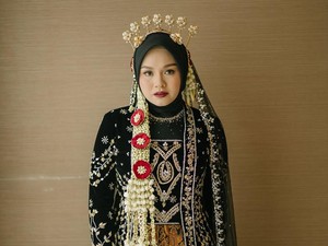 8 Foto Salma Salsabil Umumkan Sudah Melahirkan, Tampil dengan Hijab Pashmina