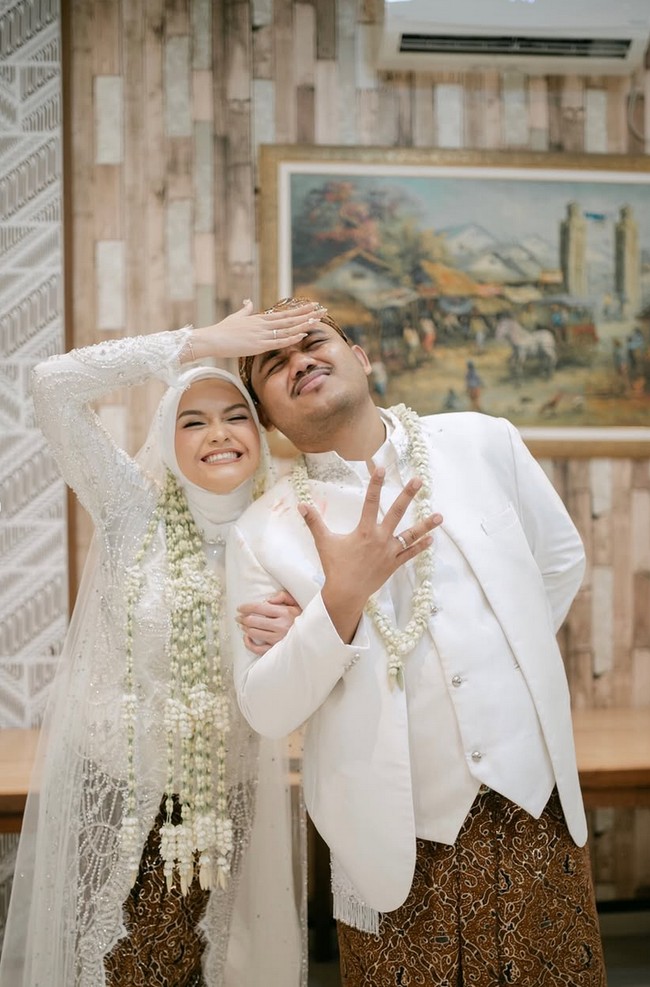 Foto pernikahan Salma Salsabil