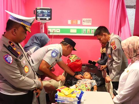 Kapolda Jabar Irjen Wiyagus dan Kakorlantas Brigjen Agus didampingi Kapolresta Bogor Kota Kombes Eko Prasetyo dan turut hadir pihak Jasa Raharja. (dok Istimewa)