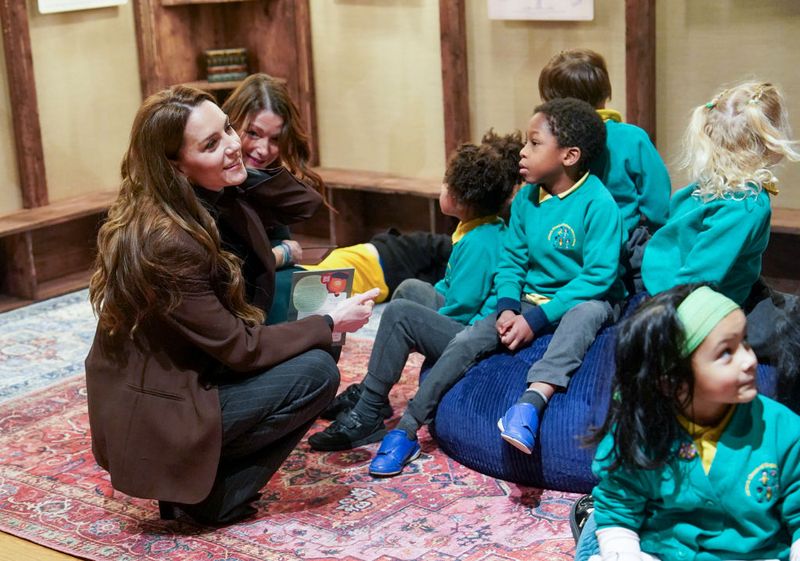 LONDON, ENGLAND - FEBRUARY 4: Catherine, Princess of Wales joins a group of four and five-year-old school children at The National Portrait Gallery on February 4, 2025 in London, England. The Princess joined the children to kick off a new initiative from The Royal Foundation Centre for Early Childhood, focused on helping young children develop essential social and emotional skills. (Photo by Arthur Edwards - WPA Pool/Getty Images)
