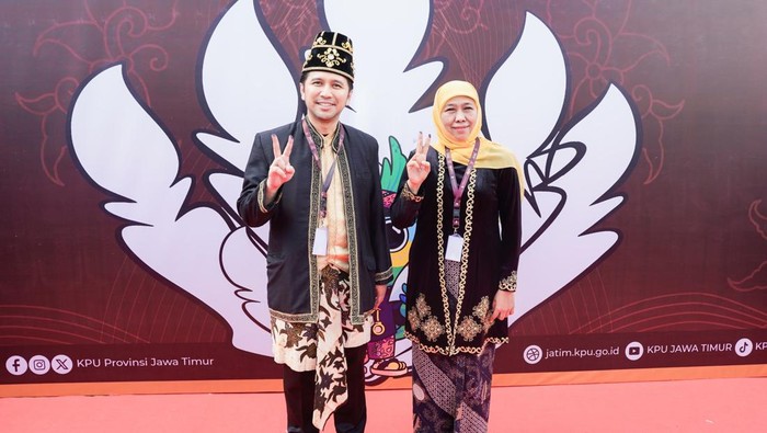 Khofifah Indar Parawansa-Emil Dardak