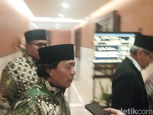 Canda Komeng soal Kisruh LPG 3 Kg: Harus Dibatasi Kalau Nggak Ngebut Terus