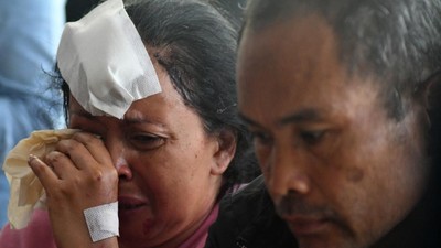 Isak Tangis Korban Kecelakaan Beruntun di Gerbang Tol Ciawi 2 Bogor