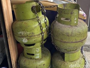 Kisruh LPG 3 Kg Bikin Pengecer di Surabaya Bingung