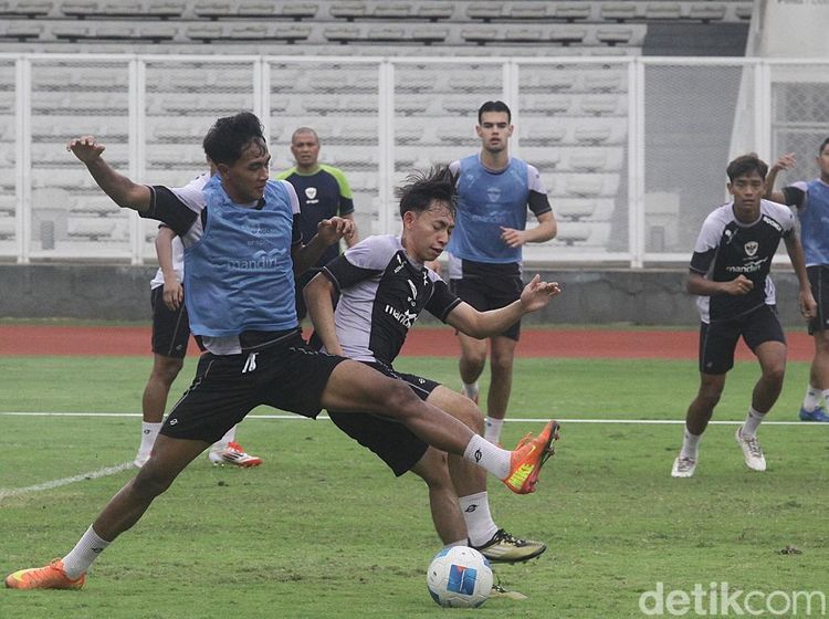 Melihat Latihan Timnas U-20 Sebelum Tanding di China