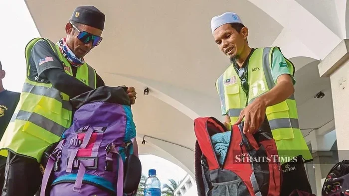 Muhammad Farhan and Shamsul Azrin.